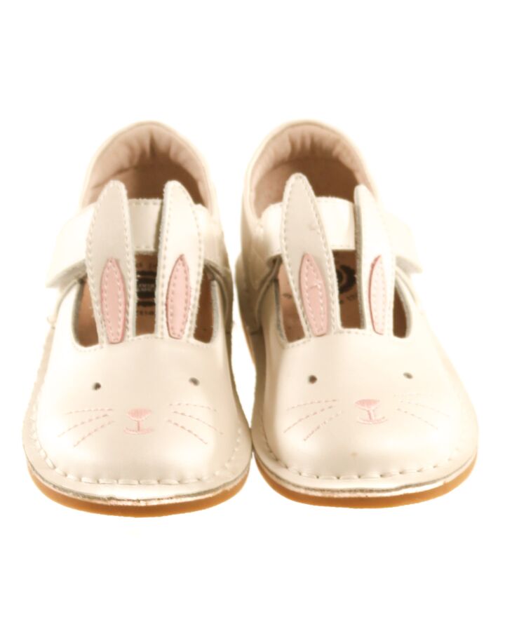 LIVIE & LUCA WHITE MARY JANES  *EUC SIZE TODDLER 10