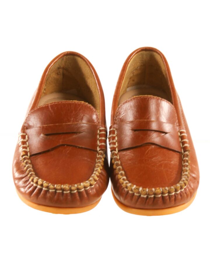 ELEPHANTITO BROWN LOAFERS *THIS ITEM IS GENTLY USED WITH MINOR SIGNS OF WEAR (MINOR WEAR) *GUC SIZE TODDLER 11.5