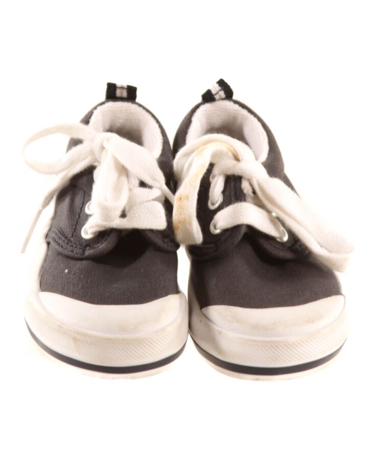 KEDS BLUE SHOES *THIS ITEM IS GENTLY USED WITH MINOR SIGNS OF WEAR (STAINS) *GUC SIZE TODDLER 4
