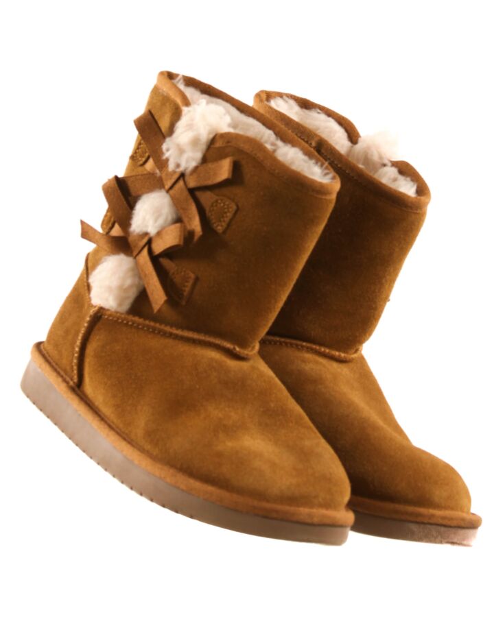 UGG BROWN BOOTS  *EUC SIZE CHILD 3