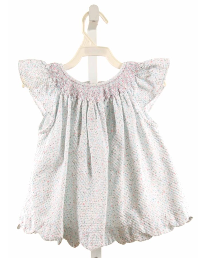 ALICE KATHLEEN  WHITE SEERSUCKER FLORAL SMOCKED SLEEVELESS SHIRT