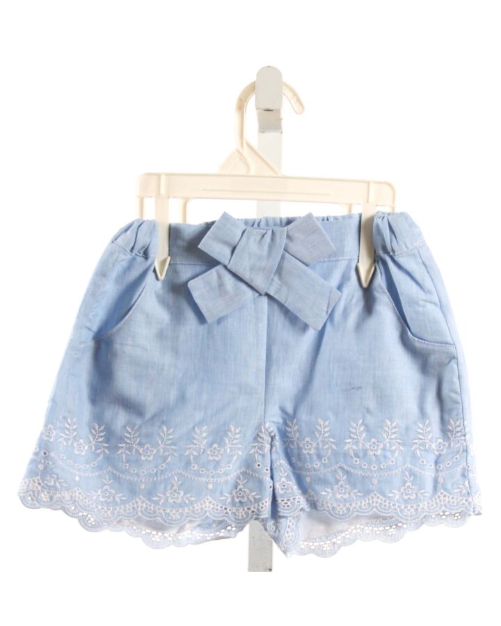 CONFITURE  CHAMBRAY    SHORTS WITH EYELET TRIM