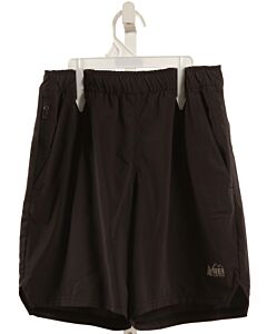 REI  BLACK    SHORTS