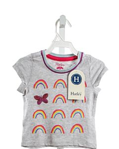 HATLEY  GRAY  PRINTED DESIGN KNIT SS SHIRT WITH SEQUINS