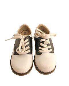 FOOTMATES BLUE SHOES *THIS ITEM IS GENTLY USED WITH MINOR SIGNS OF WEAR (MINOR STAINING) *VGU SIZE TODDLER 6