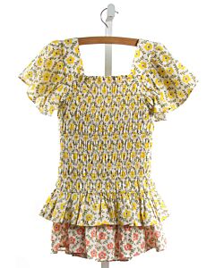 BISBY BY LITTLE ENGLISH  YELLOW  FLORAL SMOCKED 2-PIECE OUTFIT