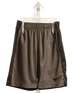 NIKE  GRAY    SHORTS