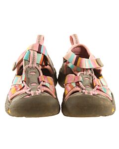 KEEN PINK WATER SHOES *THIS ITEM IS GENTLY USED WITH MINOR SIGNS OF WEAR (STAINING GOOD PLAY SHOES) *GUC SIZE TODDLER 9