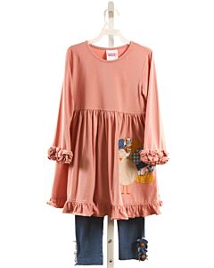 NATALIE GRANT  PINK   APPLIQUED 2-PIECE OUTFIT WITH RUFFLE