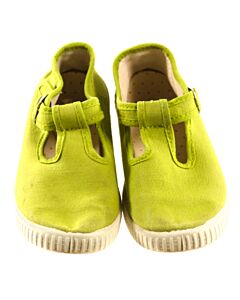 CIENTA GREEN SHOES *SIZE 28 EQUIVALENT TO SIZE 10.5-11 *THIS ITEM IS GENTLY USED WITH MINOR SIGNS OF WEAR (FAINT STAINING) *VGU SIZE TODDLER 10.5