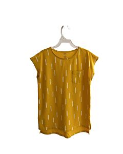 TEA  YELLOW    SLEEVELESS SHIRT