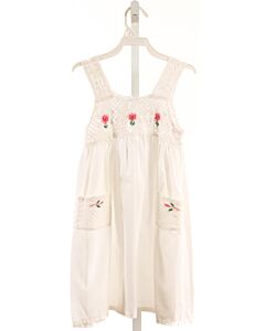 NO TAG  WHITE  FLORAL EMBROIDERED DRESS