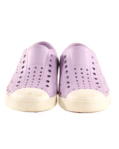 NATIVE PURPLE SHOES *THIS ITEM IS GENTLY USED WITH MINOR SIGNS OF WEAR (MINOR STAINING COULD POSSIBLY BE WASHED OFF) *EUC SIZE TODDLER 11